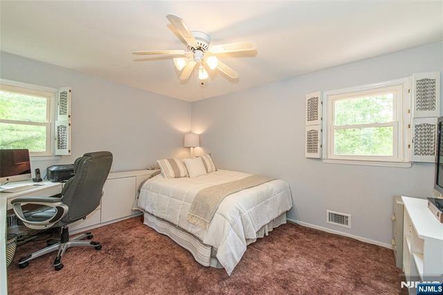 102 Robertson Drive, Wyckoff, NJ 07481