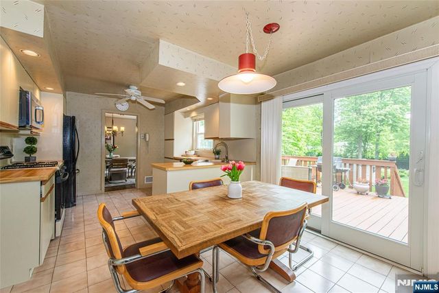 102 Robertson Drive, Wyckoff, NJ 07481