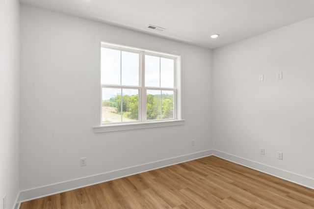 3312 Conviser Dr, Nashville, TN 37207