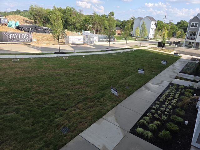 3312 Conviser Dr, Nashville, TN 37207