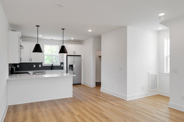 3312 Conviser Dr, Nashville, TN 37207