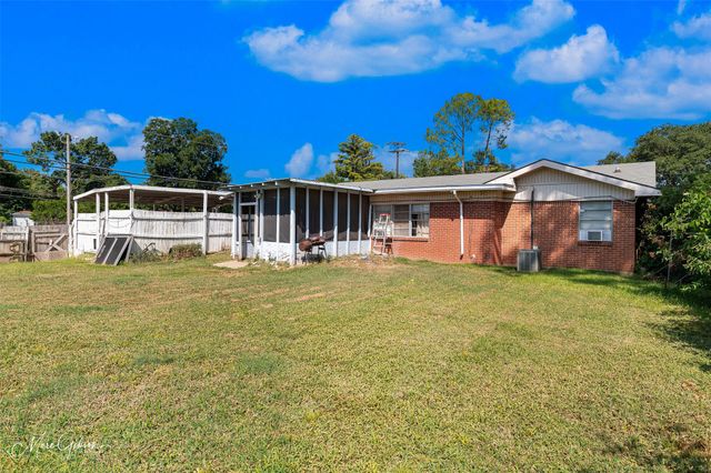 1101 E Washington Street, Shreveport, LA 71104