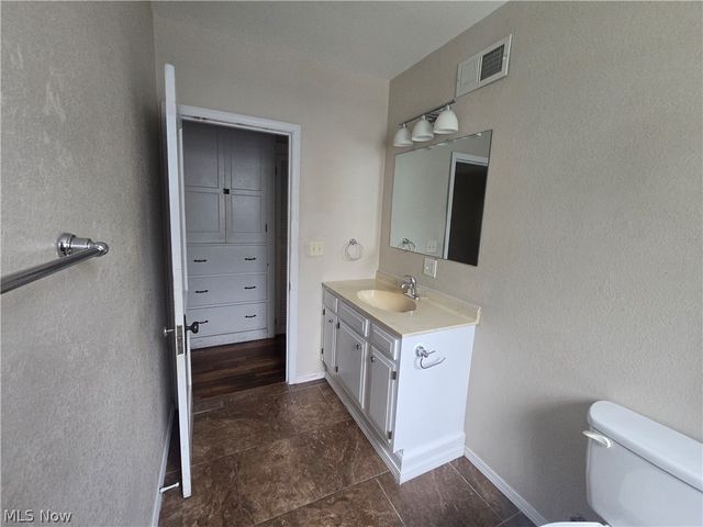 1872 Cordova Avenue, Youngstown, OH 44504