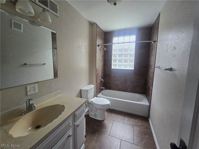 1872 Cordova Avenue, Youngstown, OH 44504