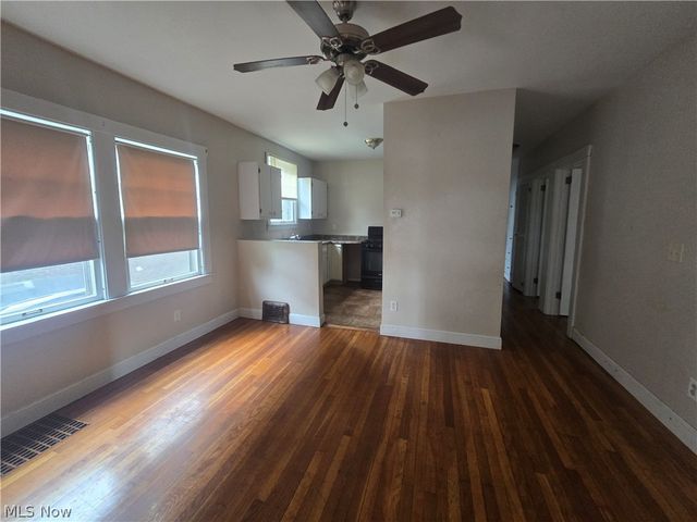 1872 Cordova Avenue, Youngstown, OH 44504