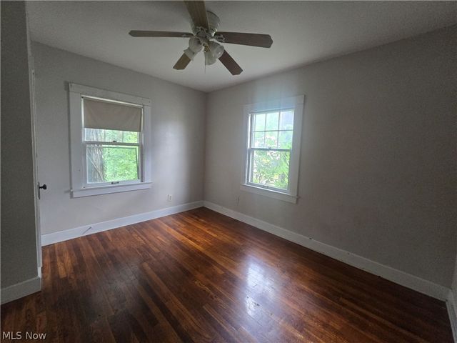 1872 Cordova Avenue, Youngstown, OH 44504