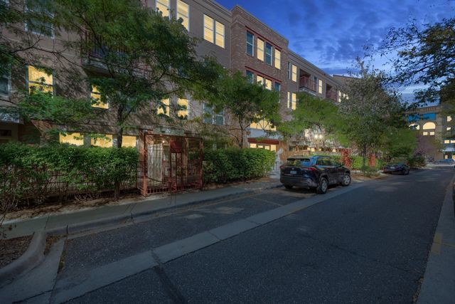 660 N 2nd Street 305, Minneapolis, MN 55401
