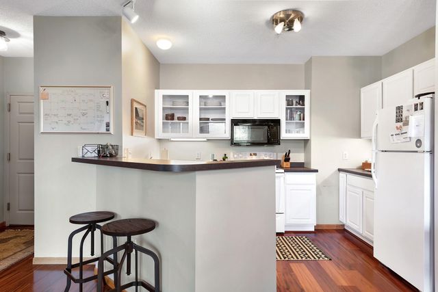 660 N 2nd Street 305, Minneapolis, MN 55401