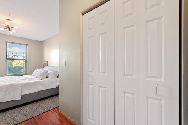 660 N 2nd Street 305, Minneapolis, MN 55401