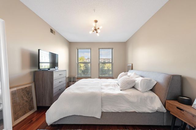 660 N 2nd Street 305, Minneapolis, MN 55401