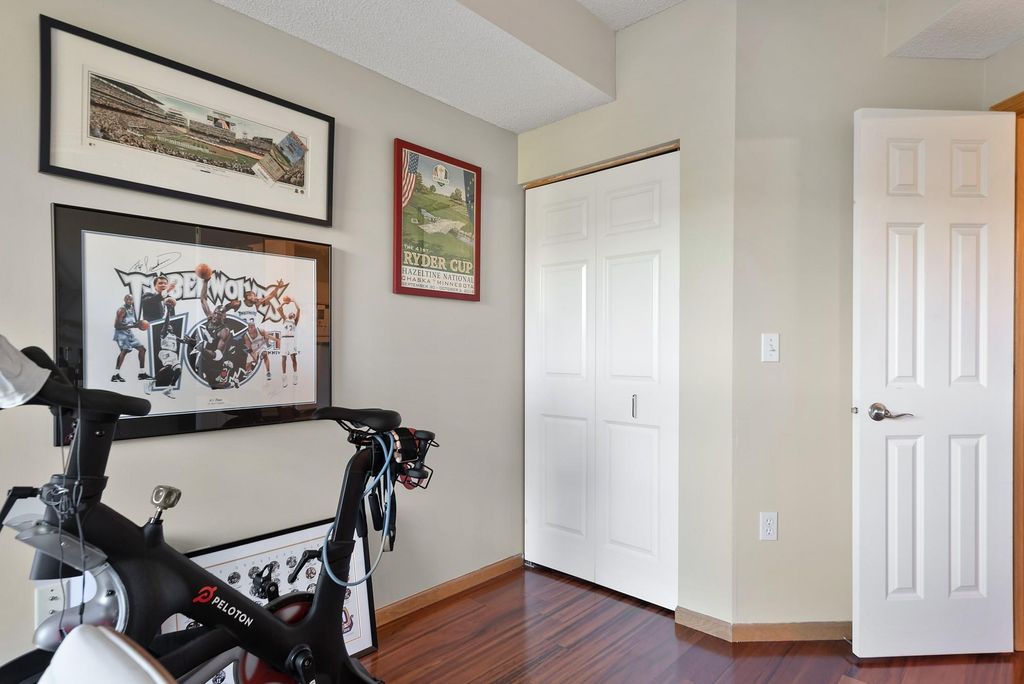 660 N 2nd Street 305, Minneapolis, MN 55401