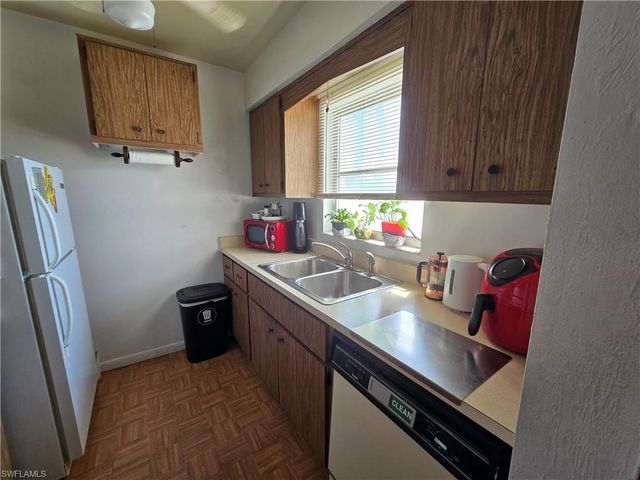 634 Joel BLVD, Lehigh Acres, FL 33936