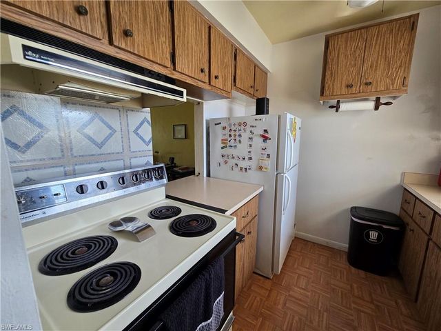 634 Joel BLVD, Lehigh Acres, FL 33936