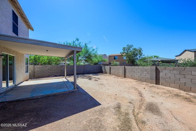6218 E Stonechat Drive, Tucson, AZ 85756