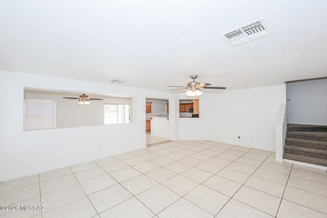 6218 E Stonechat Drive, Tucson, AZ 85756