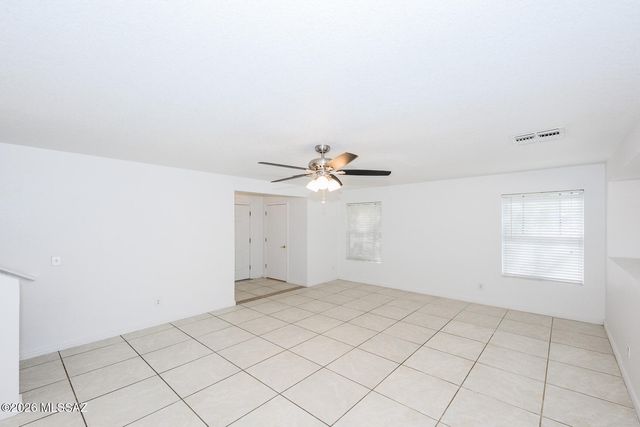 6218 E Stonechat Drive, Tucson, AZ 85756