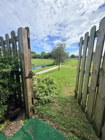 12715 SW 230th Ter, Miami, FL 33170