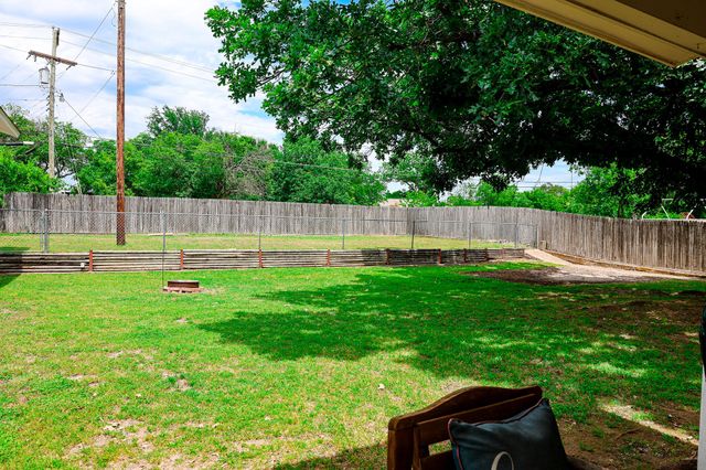 108 Mockingbird Lane, Weatherford, TX 76086