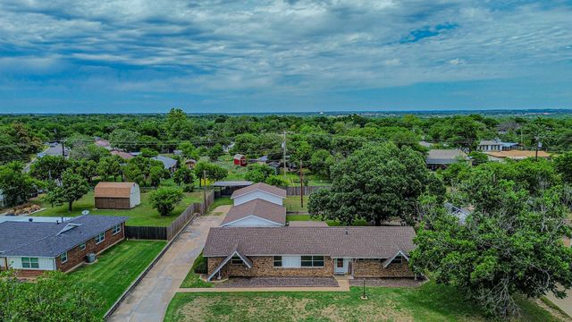 108 Mockingbird Lane, Weatherford, TX 76086
