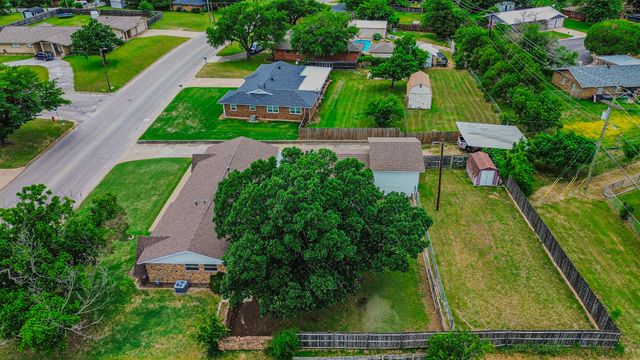 108 Mockingbird Lane, Weatherford, TX 76086