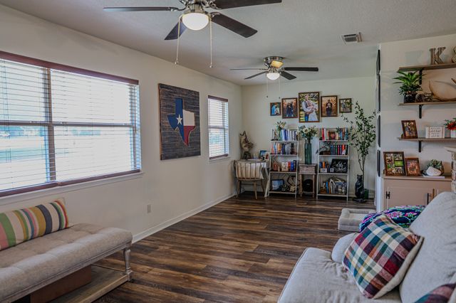 108 Mockingbird Lane, Weatherford, TX 76086
