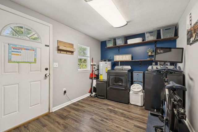 6 Badger Ln, Carthage, TN 37030