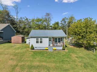 6 Badger Ln, Carthage, TN 37030