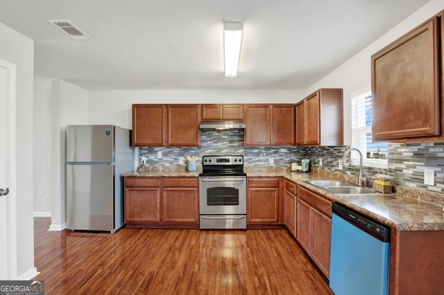 213 Barbour Lane, Hinesville, GA 31313