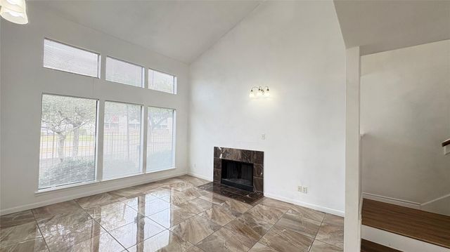 6633 W Airport Boulevard 101, Houston, TX 77035
