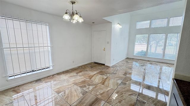 6633 W Airport Boulevard 101, Houston, TX 77035