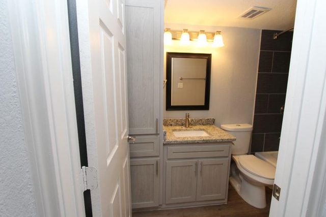 6509 NW Berkman DR 102, Austin, TX 78723