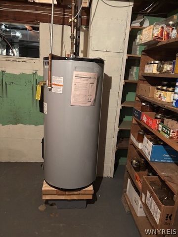 11798 Route 98, Freedom, NY 14065