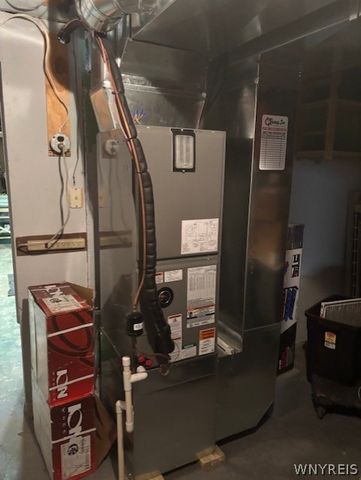 11798 Route 98, Freedom, NY 14065