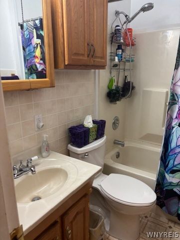 11798 Route 98, Freedom, NY 14065