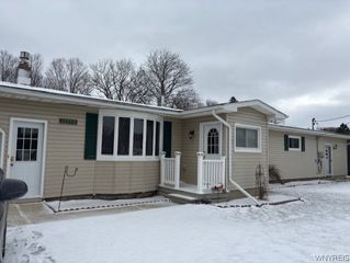 11798 Route 98, Freedom, NY 14065