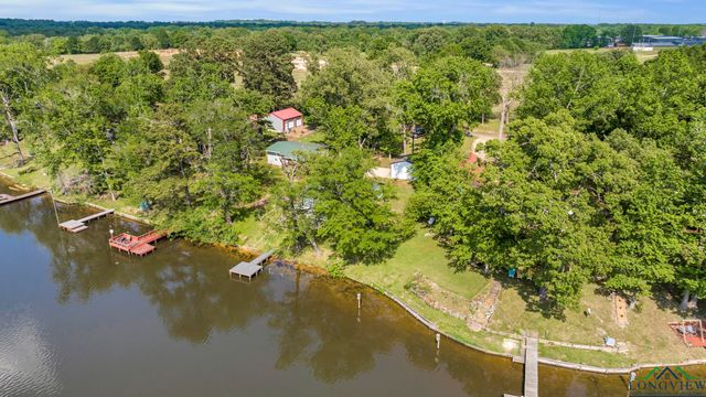 585 Naples Dr., Omaha, TX 75571