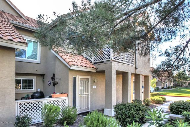1633 E LAKESIDE Drive 129, Gilbert, AZ 85234