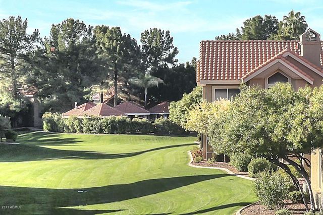 1633 E LAKESIDE Drive 129, Gilbert, AZ 85234