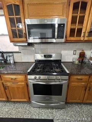 70-12 71st Street, Glendale, NY 11385