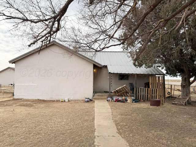 12890 U.S. 287, Stratford, TX 79084