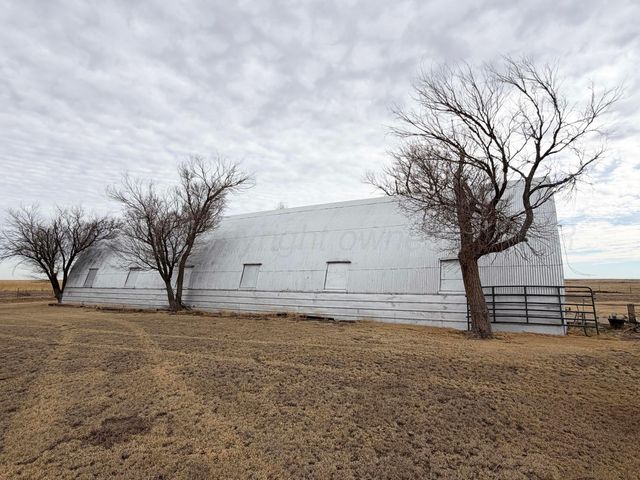 12890 U.S. 287, Stratford, TX 79084