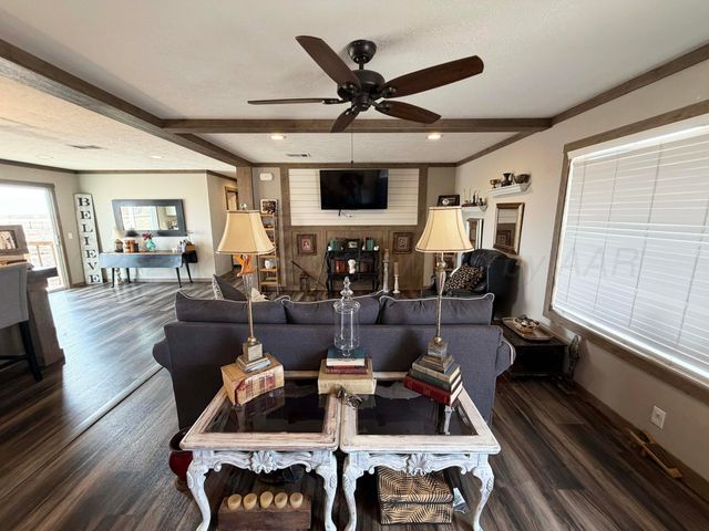 12890 U.S. 287, Stratford, TX 79084