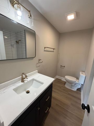 2933 W 38th Place, Hobart, IN 46342