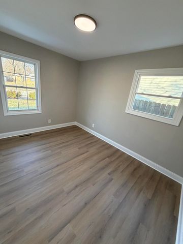 2933 W 38th Place, Hobart, IN 46342