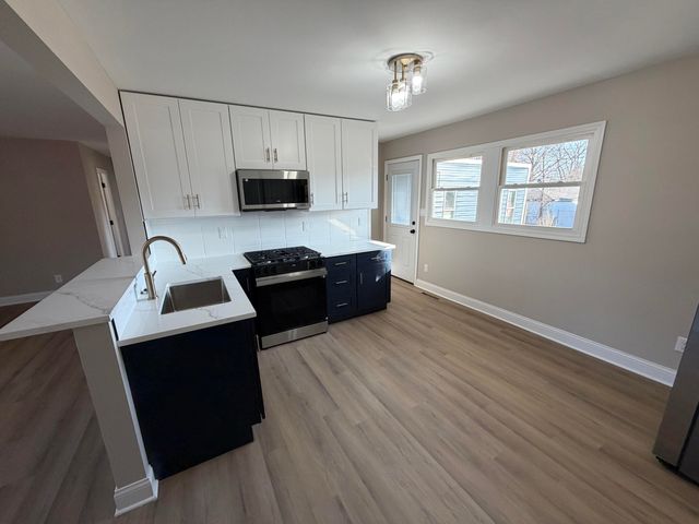 2933 W 38th Place, Hobart, IN 46342