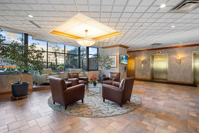 78 10th Street E 1502, Saint Paul, MN 55101