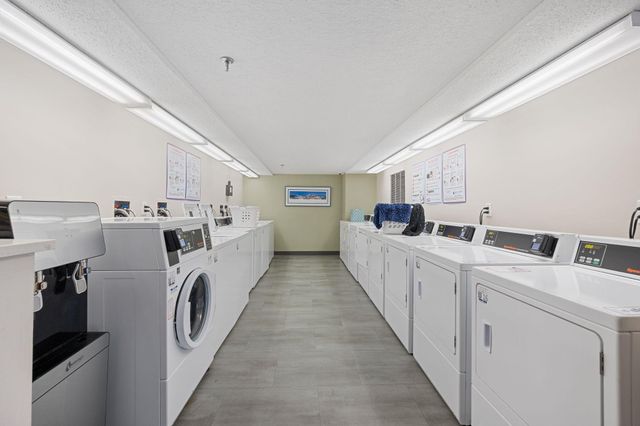 78 10th Street E 1502, Saint Paul, MN 55101