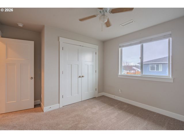 1605 Nw 27TH Ct, Battle Ground, WA 98604