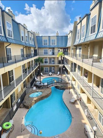 921 Marine Drive 311, Galveston, TX 77550