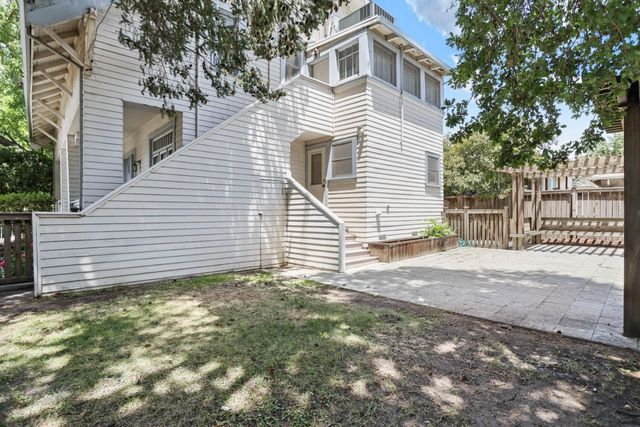 850 N Baker St, Stockton, CA 95203